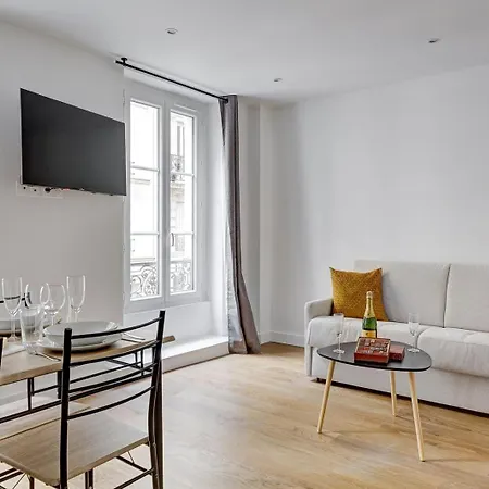 557 Niels - Stunning 17 * Parigi